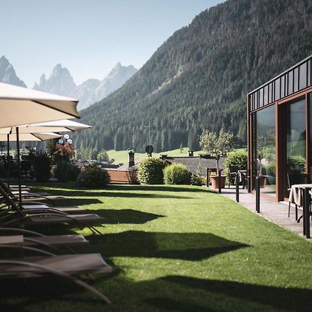 Alpenwellnesshotel St. Veit Sexten Esterno foto