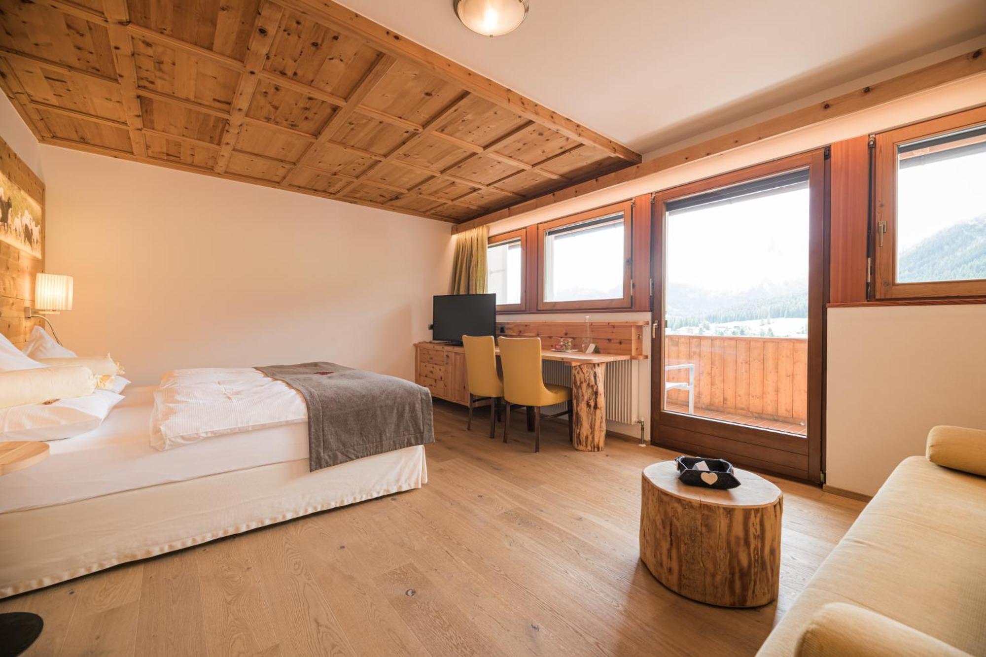 Alpenwellnesshotel St. Veit Sexten Esterno foto