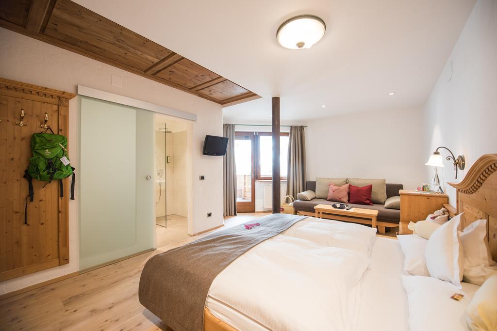 Alpenwellnesshotel St. Veit Sexten Esterno foto