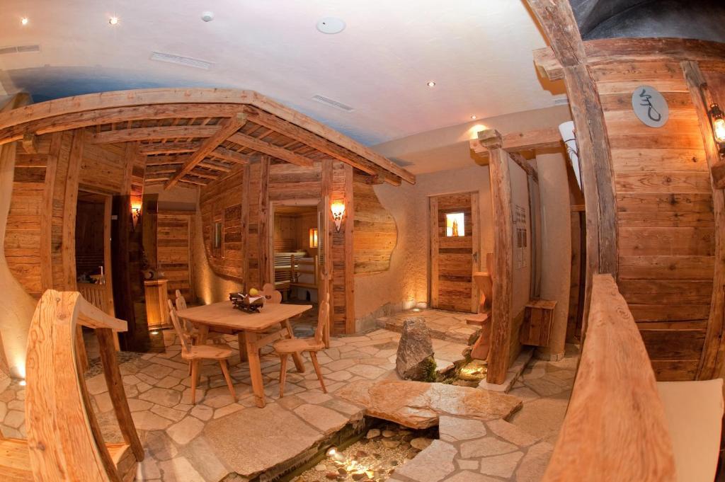Alpenwellnesshotel St. Veit Sexten Esterno foto