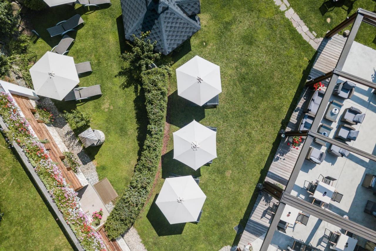 Alpenwellnesshotel St. Veit Sexten Esterno foto