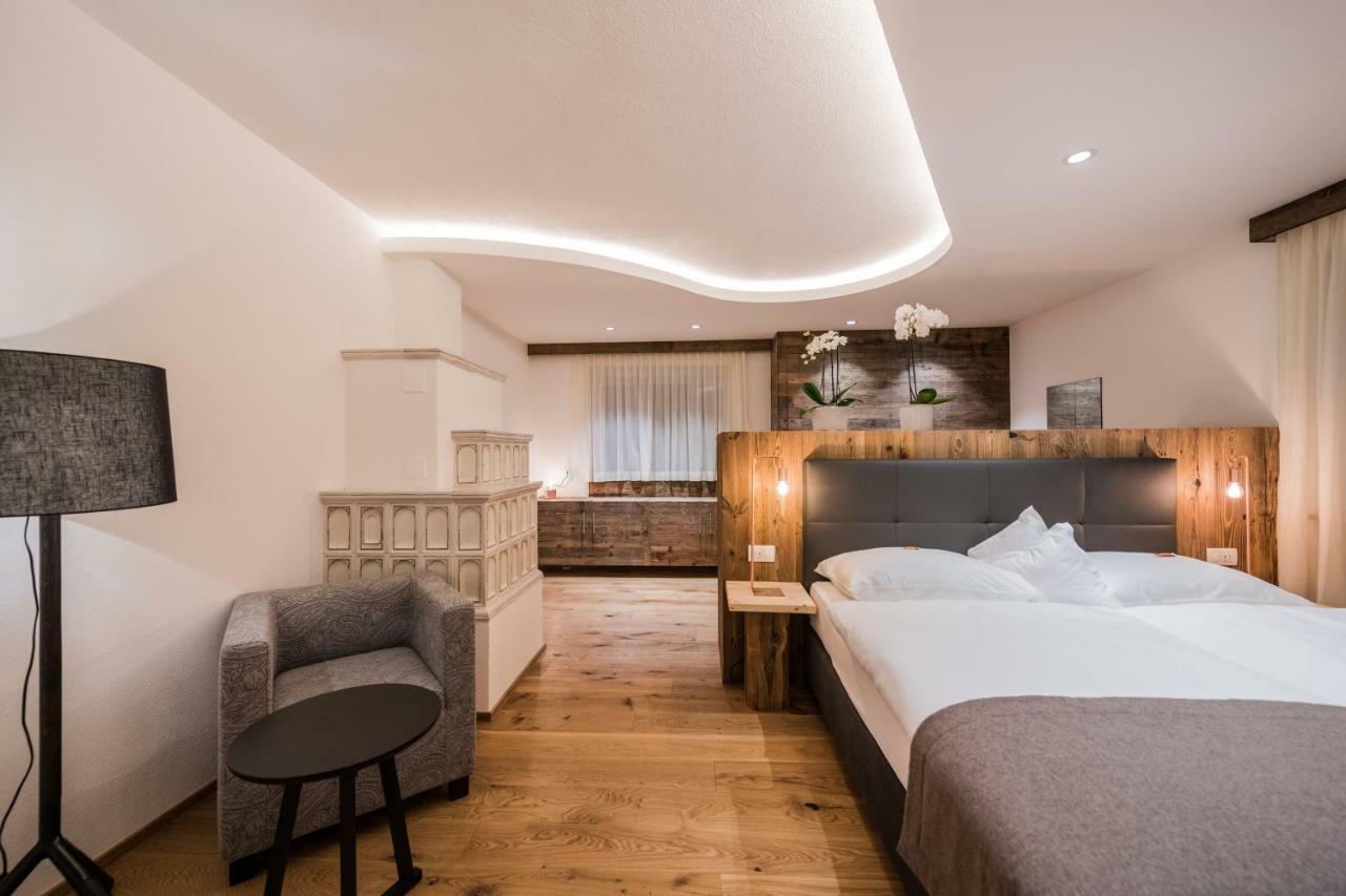 Alpenwellnesshotel St. Veit Sexten Esterno foto